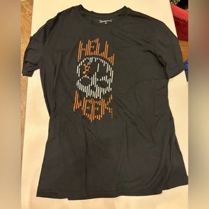 Orangetheory 2021 hell week shirt size M
